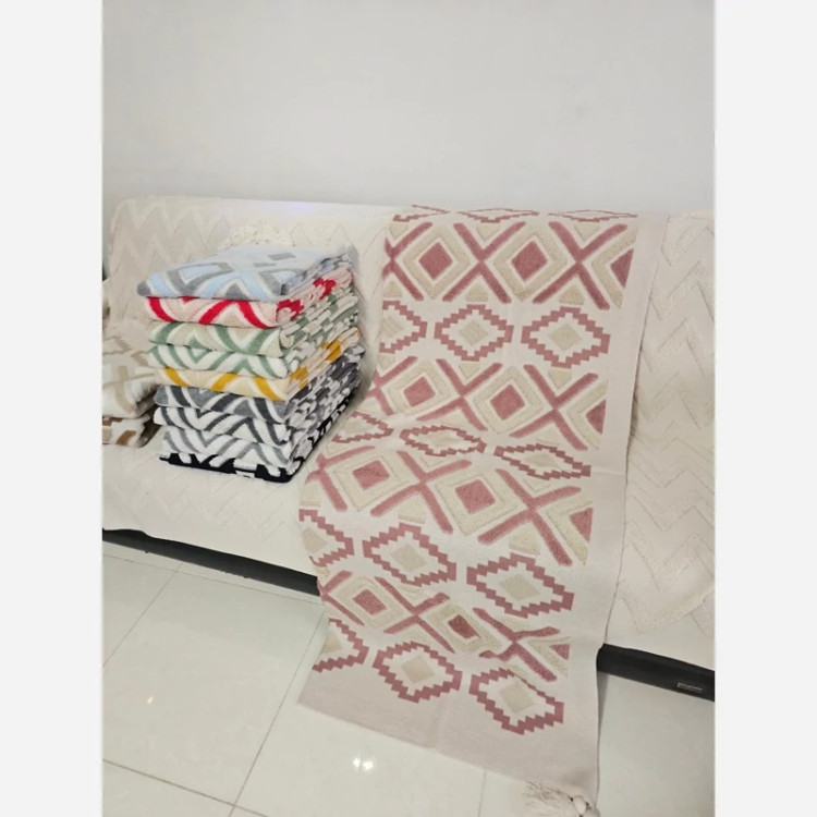 شال مبل پانچ نخ اکرولیک گرم بالا منگوله دار رنگ صورتی کالباسی