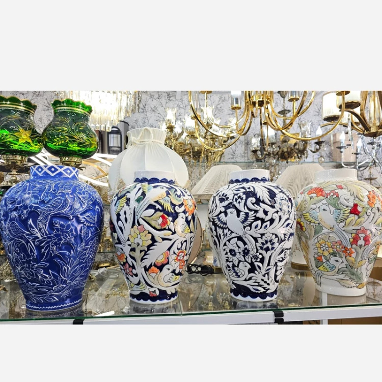 گلدان سرامیکی گلمرغی طرح برجسته ارتفاع ۵۰ در رنگبندی